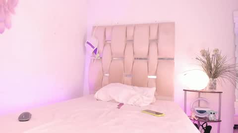  Natalie   online show from 12/18/24, 11:13