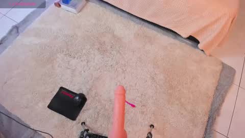 Snapshot of natalie_swetty chatting on 12/04/24, 09:40 Natalie online show from 12/04/24, 09:40