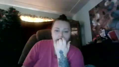 Snapshot of nataliedays chatting on 12/05/24, 03:39 Natalie online show from 12/05/24, 03:39