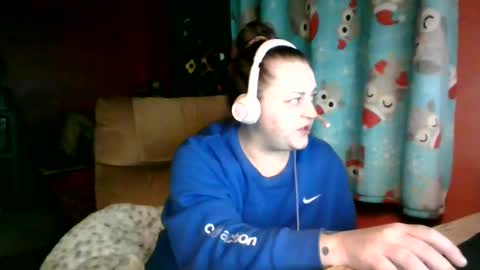 Snapshot of nataliedays chatting on 01/12/25, 11:15 Natalie online show from 01/12/25, 11:15