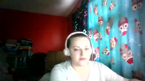 Snapshot of nataliedays chatting on 02/14/25, 10:14 Natalie online show from 02/14/25, 10:14