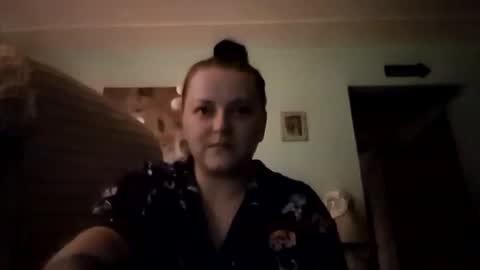 Snapshot of nataliedays chatting on 10/18/25, 02:58 Natalie online show from 10/18/25, 02:58