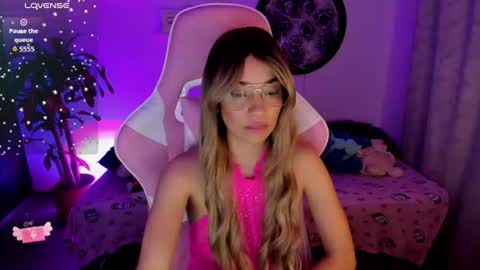 Snapshot of nataly_29 chatting on 06/20/26, 02:58 MissNatis online show from 06/20/26, 02:58