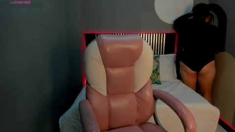 N A T A L Y  online show from 06/08/26, 02:50