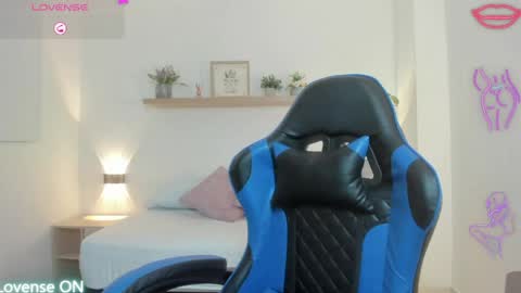 Nataly online show from 04/25/26, 02:14