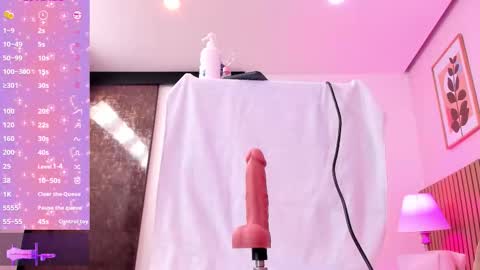 Snapshot of nataly_thierry chatting on 11/05/25, 11:32 Nataly online show from 11/05/25, 11:32