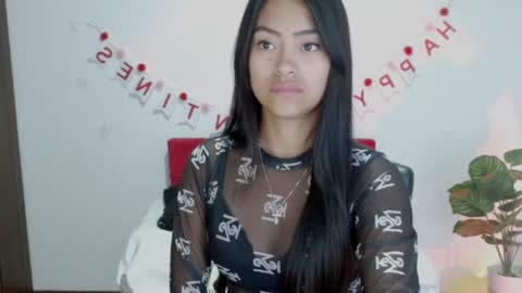 Nataly Escobar online show from 09/24/25, 12:30