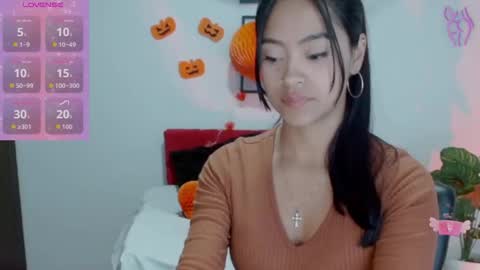 Nataly Escobar online show from 10/09/25, 12:47