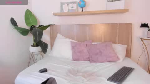 N A T A S H A online show from 01/08/25, 09:42