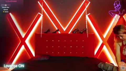 Natasha online show from 09/20/25, 07:26