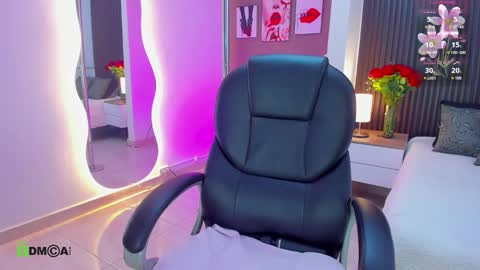 natasha online show from 03/22/26, 11:24