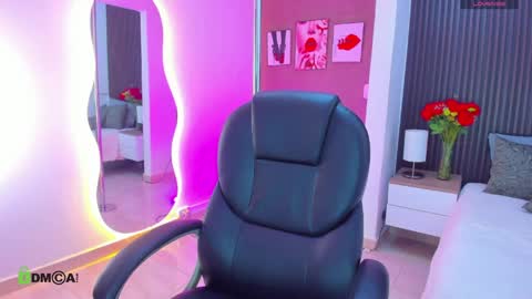 natasha online show from 04/01/26, 11:55