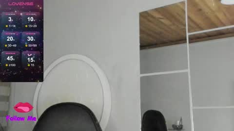 Natasha online show from 10/12/25, 04:22