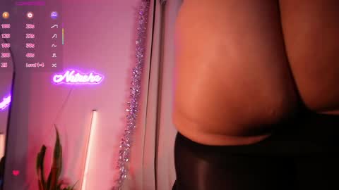 Natasha Sccott online show from 04/18/26, 07:07