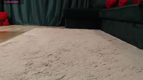 Naty  online show from 04/17/26, 08:45