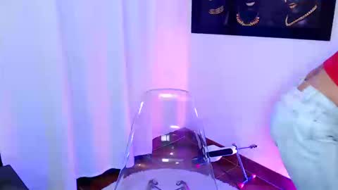 Snapshot of natasha_cam222 chatting on 09/13/25, 11:48 Natasha online show from 09/13/25, 11:48