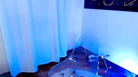 Snapshot of natasha_cam222 chatting on 09/20/25, 03:24 Natasha online show from 09/20/25, 03:24