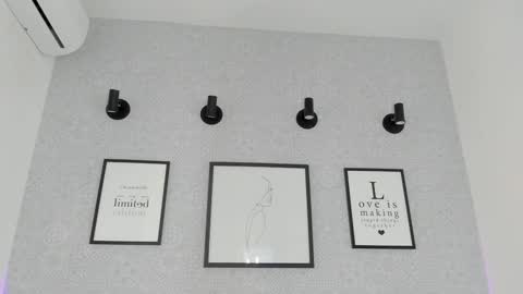  Natasha  online show from 11/23/25, 11:21