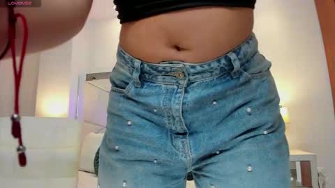 Snapshot of natasha_kiim_ chatting on 09/29/25, 03:11 natasha kiim online show from 09/29/25, 03:11