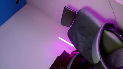 natasha_leigh online show from 04/09/26, 05:29