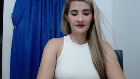 Natasha online show from 01/22/25, 03:52