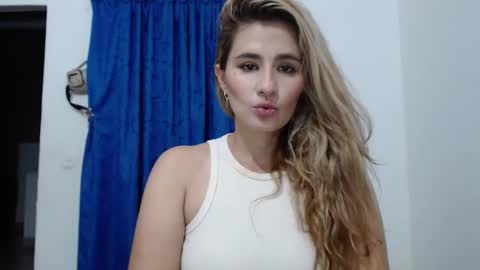 Natasha online show from 03/03/25, 03:19