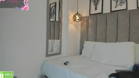 Natasha online show from 04/05/26, 07:44