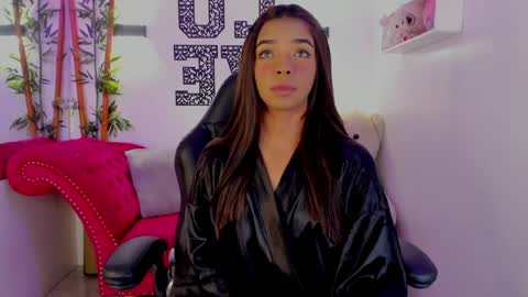 Natasha  online show from 04/08/26, 05:24