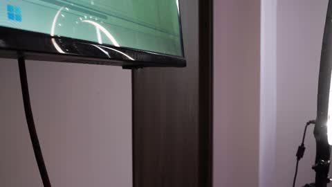 Natasha Vesper  online show from 11/18/25, 12:53