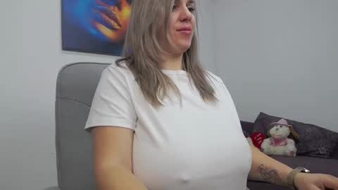natashaboobs online show from 02/15/25, 12:01