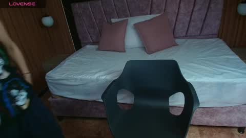 Natasha Mason online show from 04/04/26, 07:11