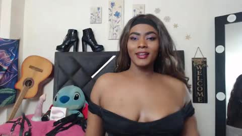 Snapshot of natashasexxy__ chatting on 06/12/26, 02:43 natashasexxy__ online show from 06/12/26, 02:43