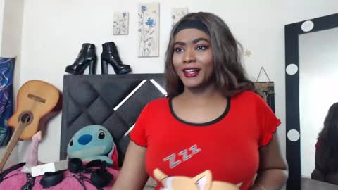 Snapshot of natashasexxy__ chatting on 06/18/26, 12:44 natashasexxy__ online show from 06/18/26, 12:44
