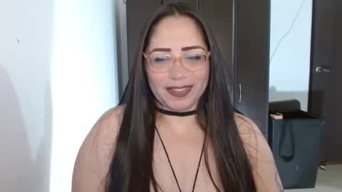 Snapshot of natashasmithe chatting on 09/22/25, 12:56 Natasha Smithe online show from 09/22/25, 12:56