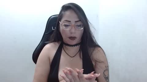 Snapshot of natashasmithe chatting on 11/14/25, 01:15 Natasha Smithe online show from 11/14/25, 01:15