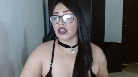 Natasha Smithe  online show from 05/09/26, 09:20