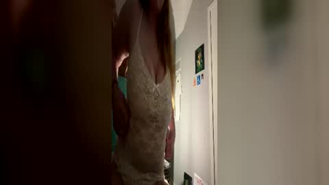 natashophiax online show from 06/11/26, 05:00