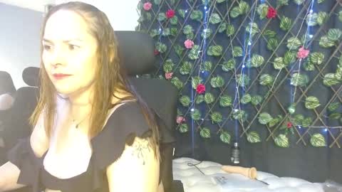 NataTellez online show from 11/02/25, 05:54