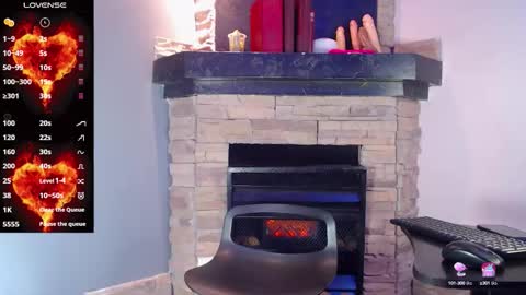 Snapshot of natazhaqueen chatting on 09/16/25, 08:10 nathalia online show from 09/16/25, 08:10