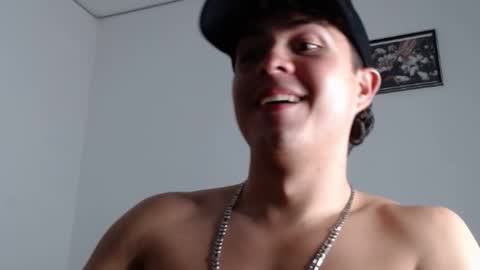 Snapshot of nate_belleri chatting on 02/06/25, 05:25 Nate belleri online show from 02/06/25, 05:25