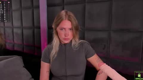 Snapshot of natehalll chatting on 09/11/25, 10:37 NATE online show from 09/11/25, 10:37