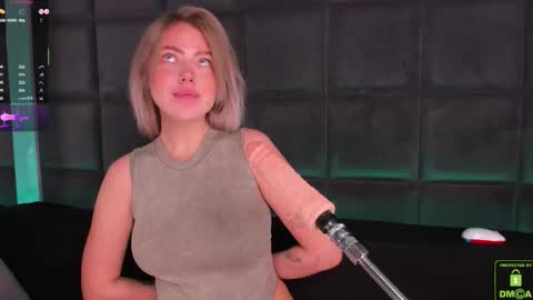 Snapshot of natehalll chatting on 11/21/25, 11:42 NATE online show from 11/21/25, 11:42