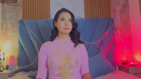 Snapshot of nathalia_kosh_ chatting on 10/18/25, 07:25 Nathalia koch online show from 10/18/25, 07:25