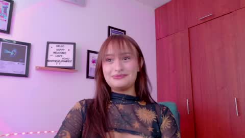 Nathalia Ramirez online show from 05/27/26, 09:56