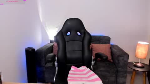 NATHALIE online show from 02/15/25, 05:39