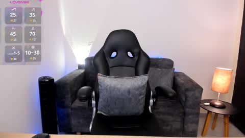 NATHALIE online show from 02/20/25, 07:19