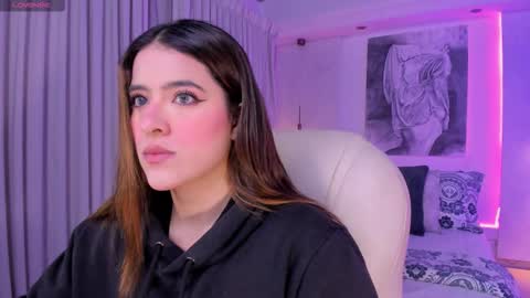 Snapshot of nathalie_rivers chatting on 02/25/26, 11:20 NATHALIE online show from 02/25/26, 11:20