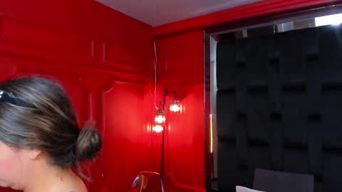 Snapshot of nathalie_rossel chatting on 03/08/25, 01:28 nathalie rossel online show from 03/08/25, 01:28