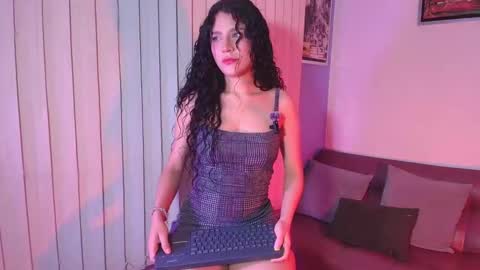 nathaly_evans18 online show from 03/17/26, 05:22