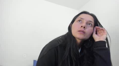 Nathaly online show from 12/19/24, 01:50